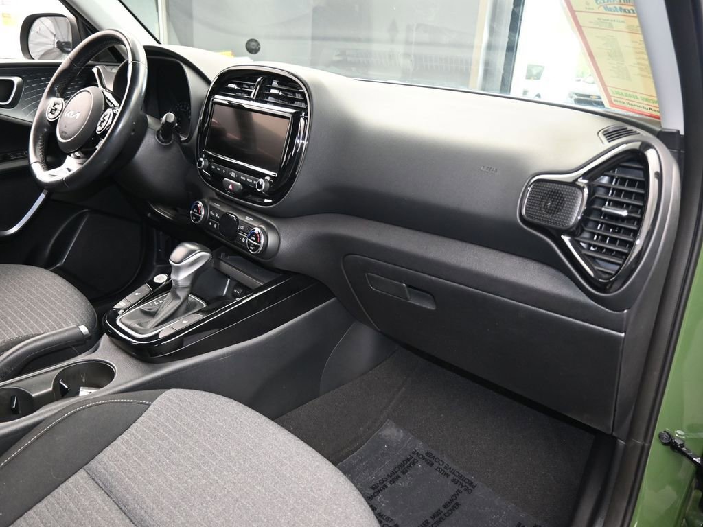 Used 2022 Kia Soul EX image 45