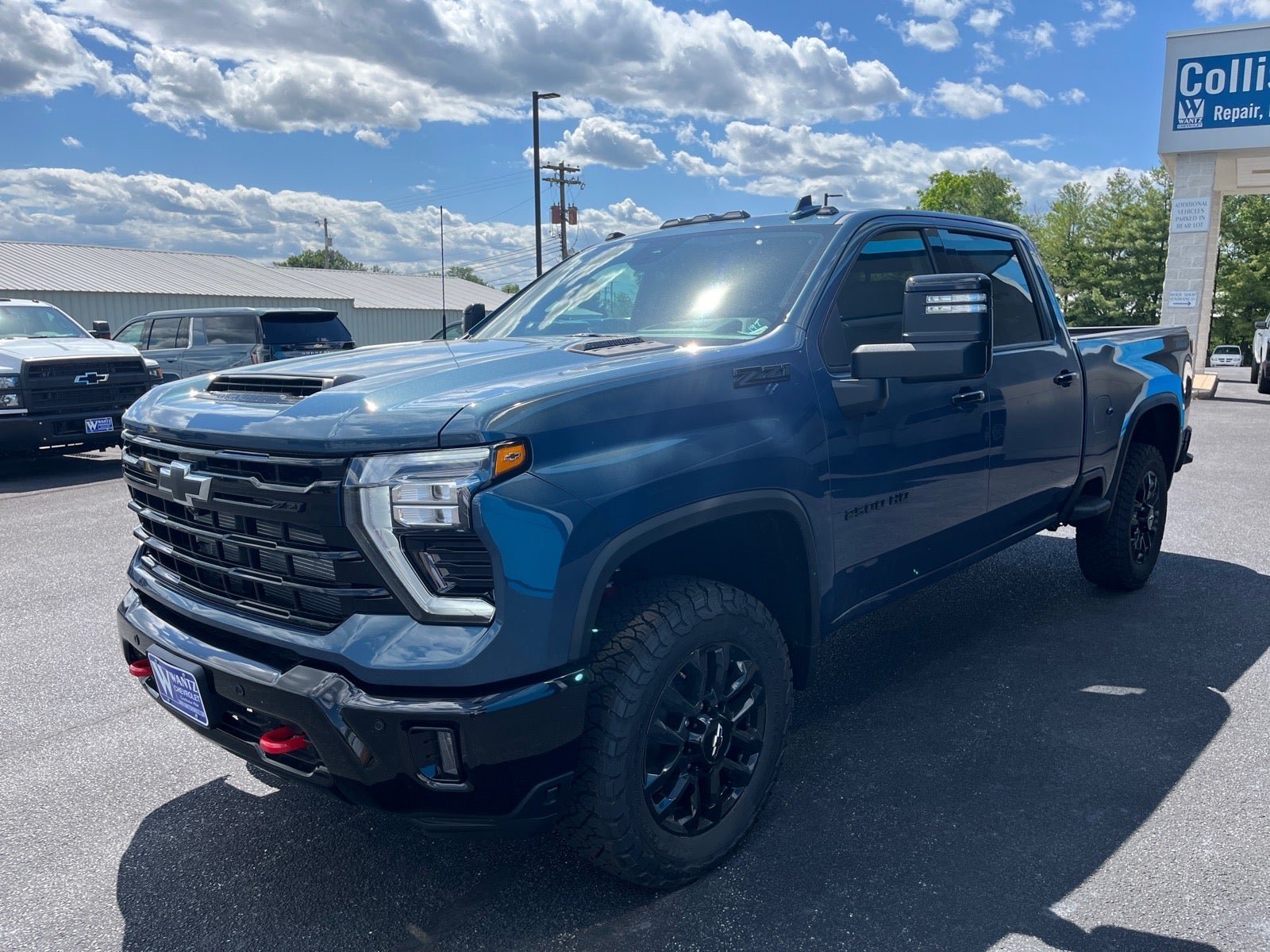New 2026 Chevrolet Silverado 2500 LTZ w/ LTZ Plus Package AWD/4WD image 2