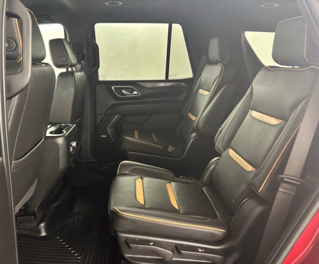 Used 2024 GMC Yukon AT4 w/ Technology Package AWD/4WD image 15