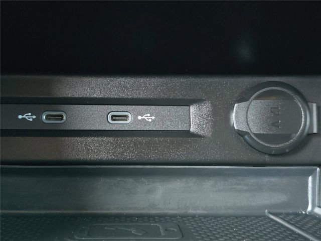 Used 2023 Volkswagen Tiguan SE R-Line image 21