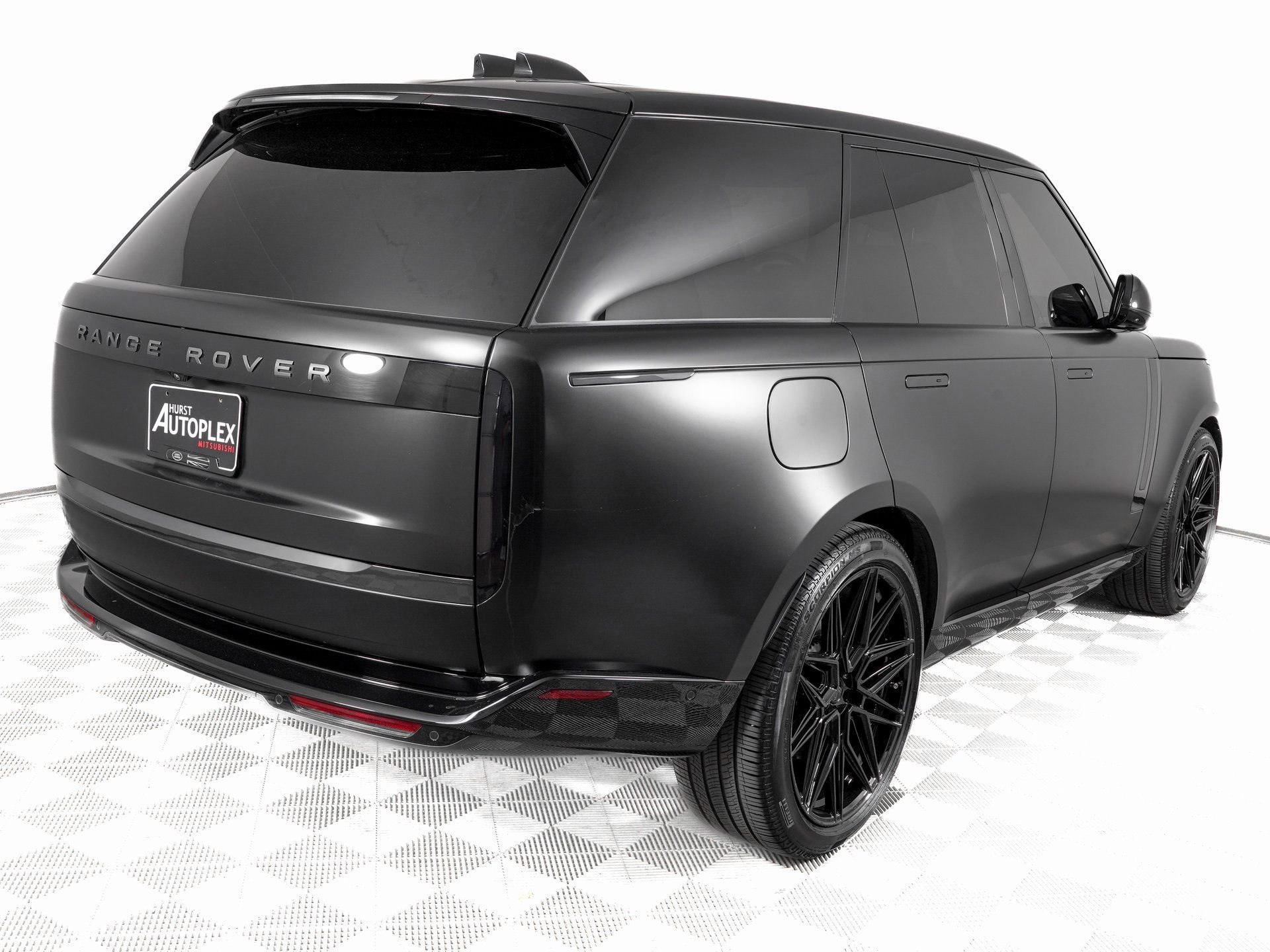 Used 2025 Land Rover Range Rover SE image 5