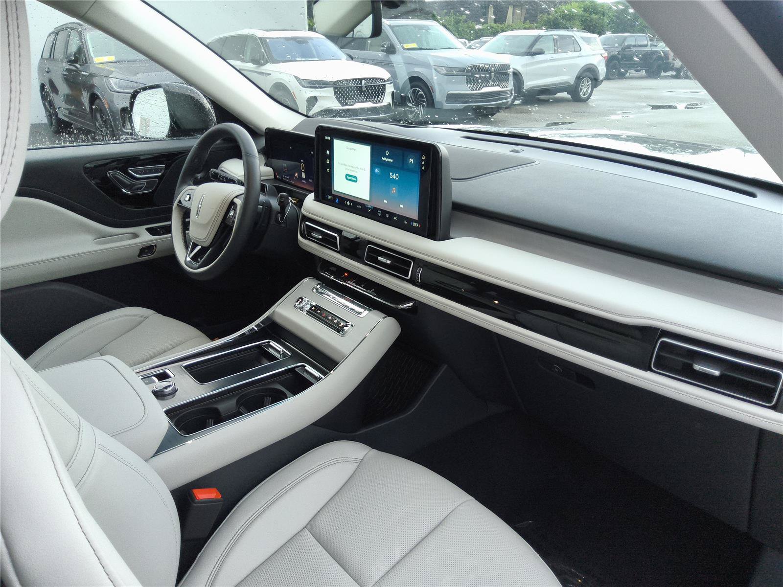 New 2027 Lincoln Aviator Reserve w/ Jet Appearance Package RWD image 32