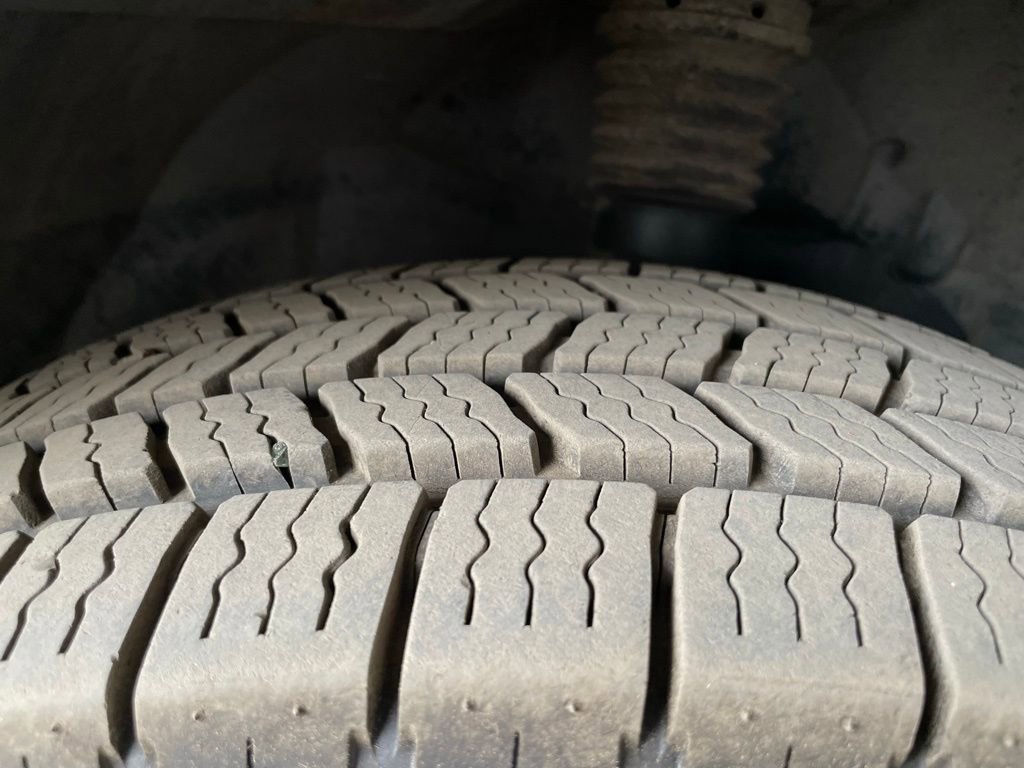 Used 2018 Mercedes-Benz Sprinter 144 Cargo image 12