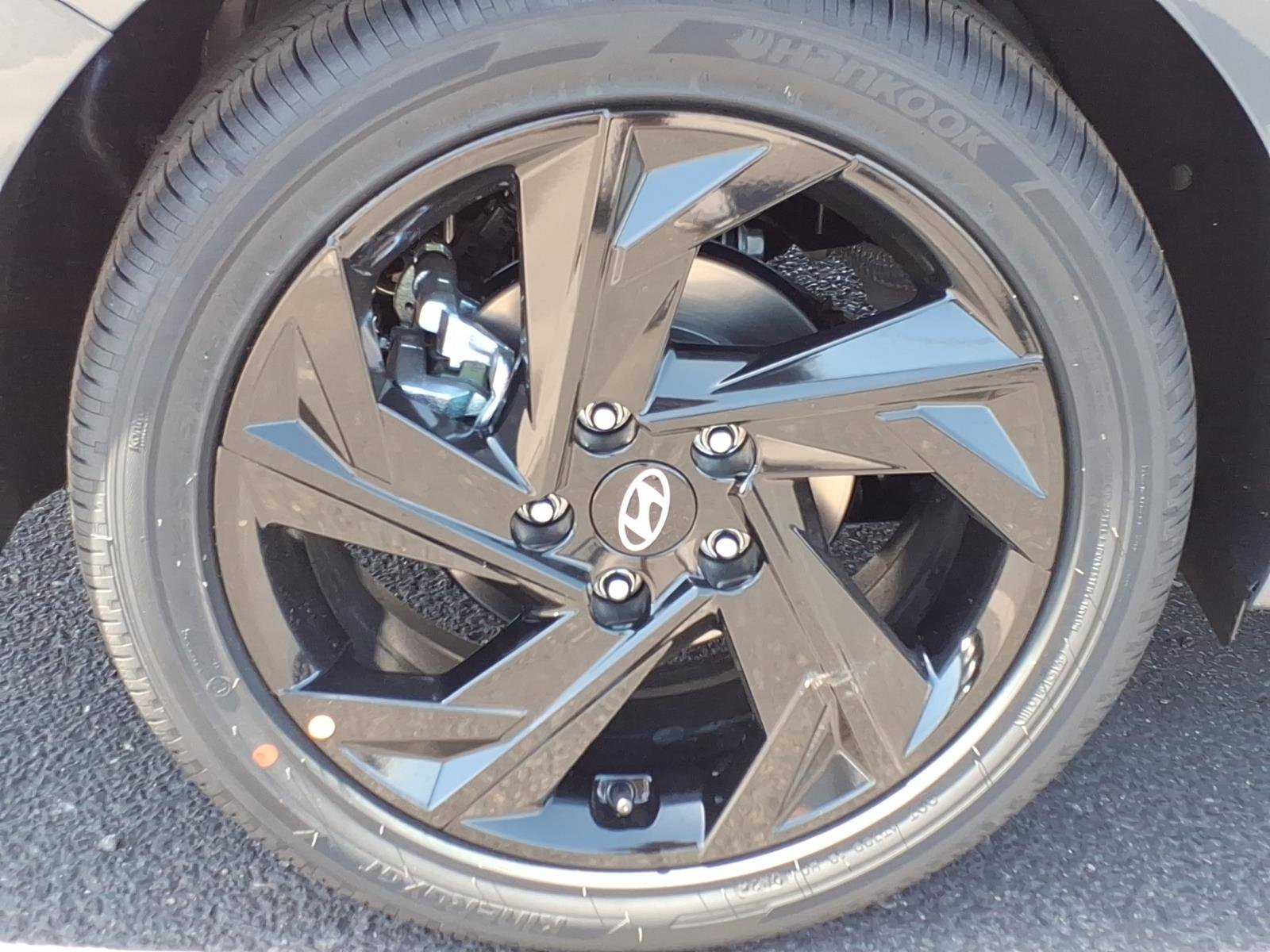 New 2026 Hyundai Elantra Sport FWD image 5