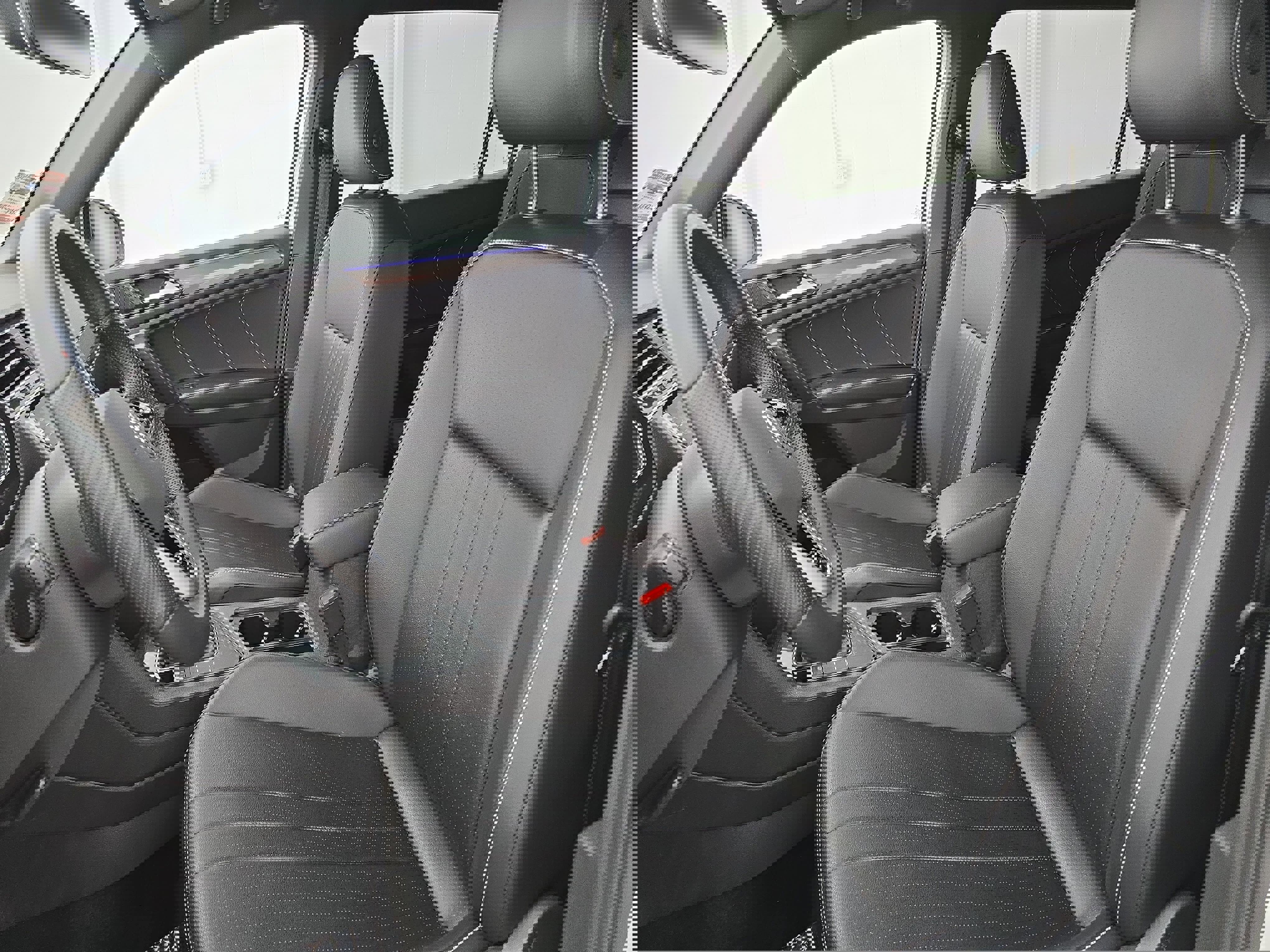 Certified 2024 Volkswagen Tiguan SE R-Line image 16