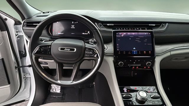 Used 2022 Jeep Grand Cherokee L Overland image 9