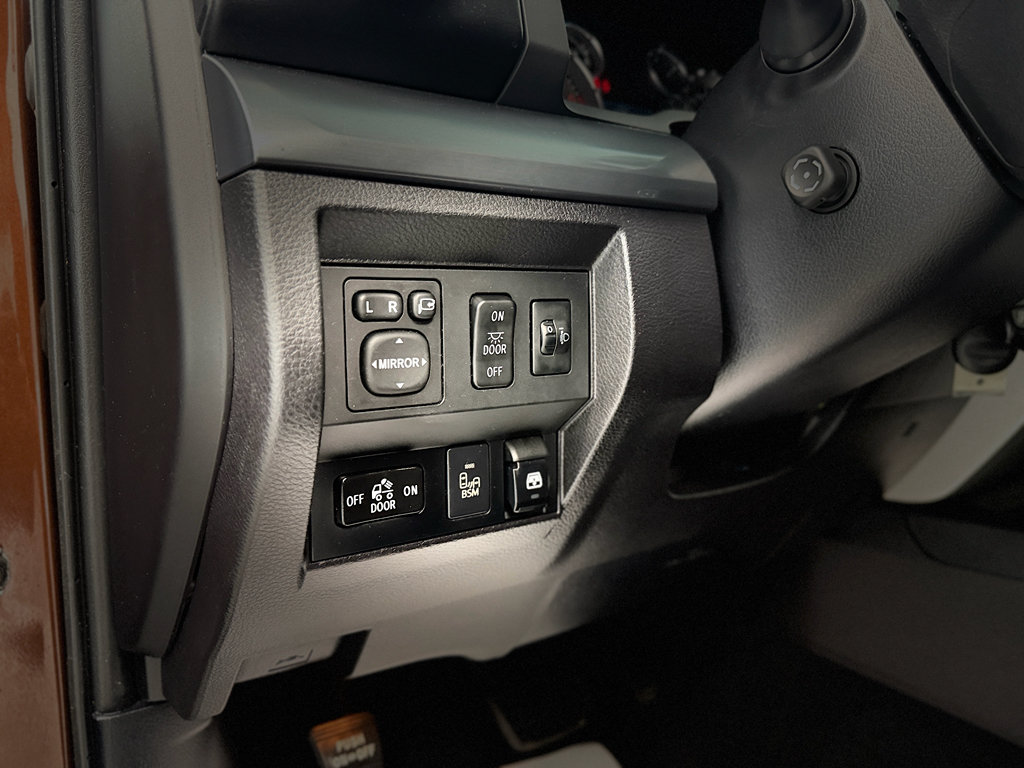 Used 2014 Toyota Tundra Platinum AWD/4WD image 16