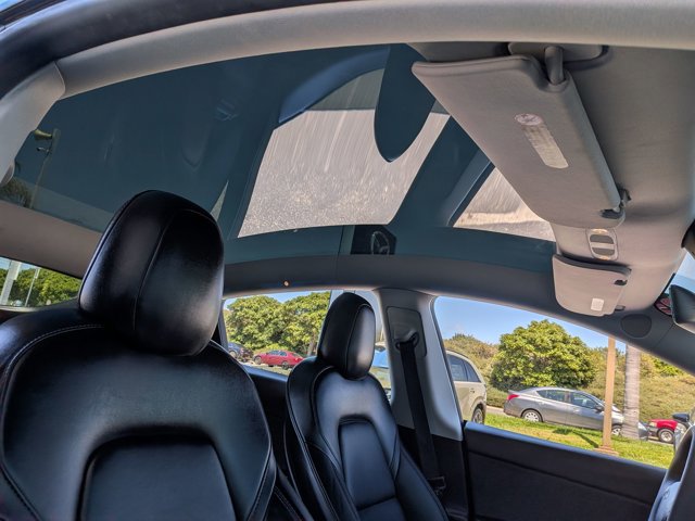 Used 2022 Tesla Model Y Performance AWD/4WD image 22