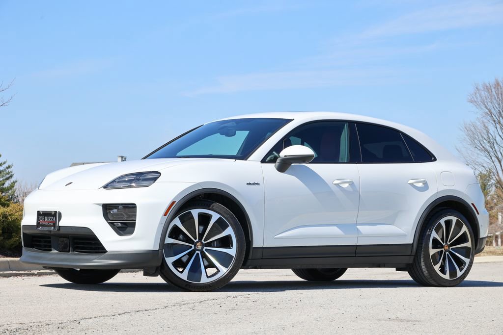 Certified 2025 Porsche Macan 4 Electric image 14