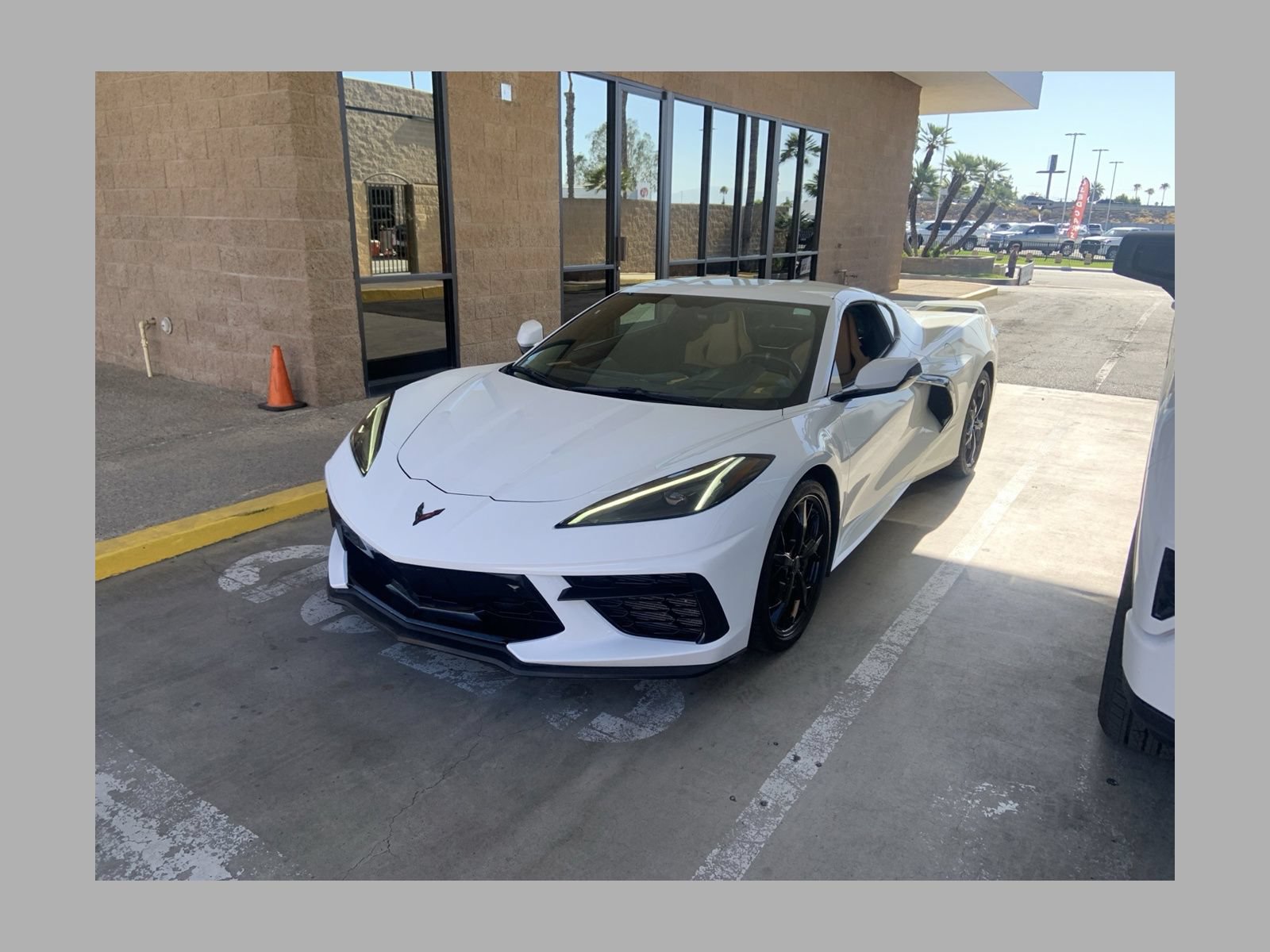 Used 2021 Chevrolet Corvette Stingray Preferred Cpe w/ Z51 Performance Package RWD image 1