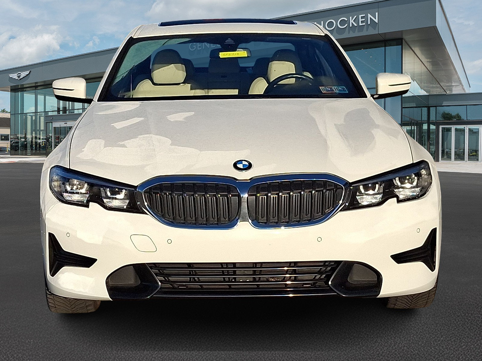 Used 2019 BMW 330i xDrive Sedan w/ Driving Assistance Package AWD/4WD image 3