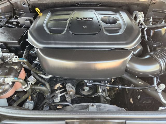 Used 2021 Jeep Grand Cherokee Limited RWD image 31