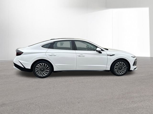 New 2026 Hyundai Sonata SEL FWD image 40