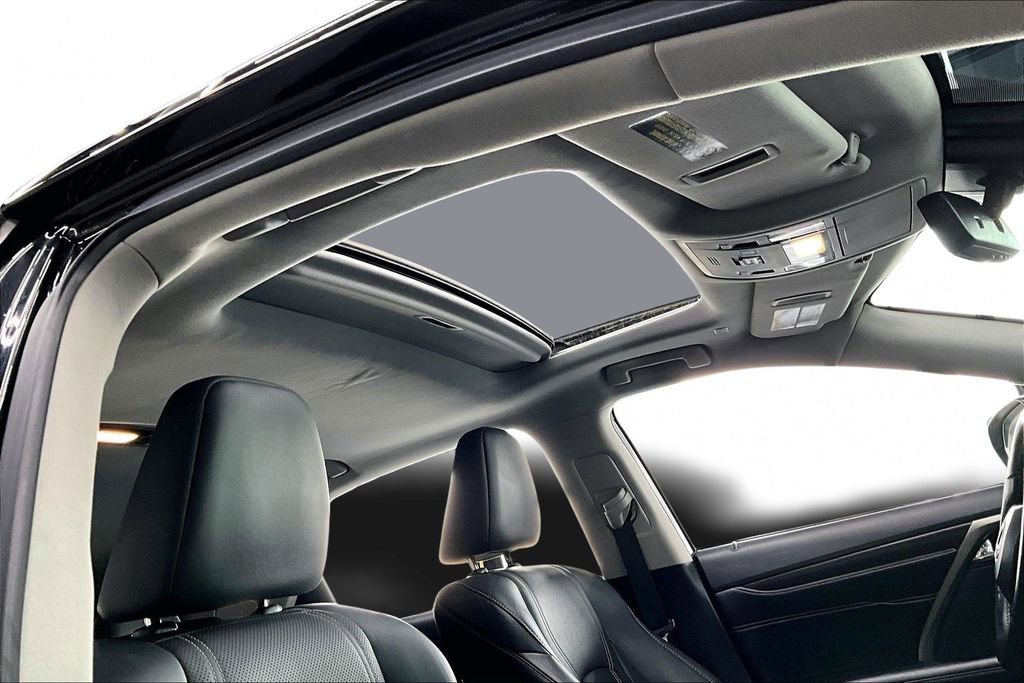 Used 2021 Lexus RX 350 AWD w/ Premium Package image 29