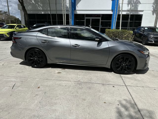 Used 2023 Nissan Maxima SR w/ Sport Mat Group image 32
