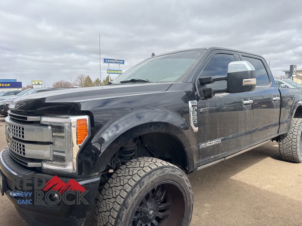 Used 2019 Ford F350 Platinum w/ Platinum Ultimate Package AWD/4WD image 4