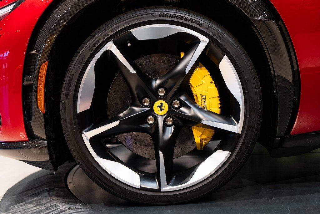 Used 2023 Ferrari Purosangue image 13