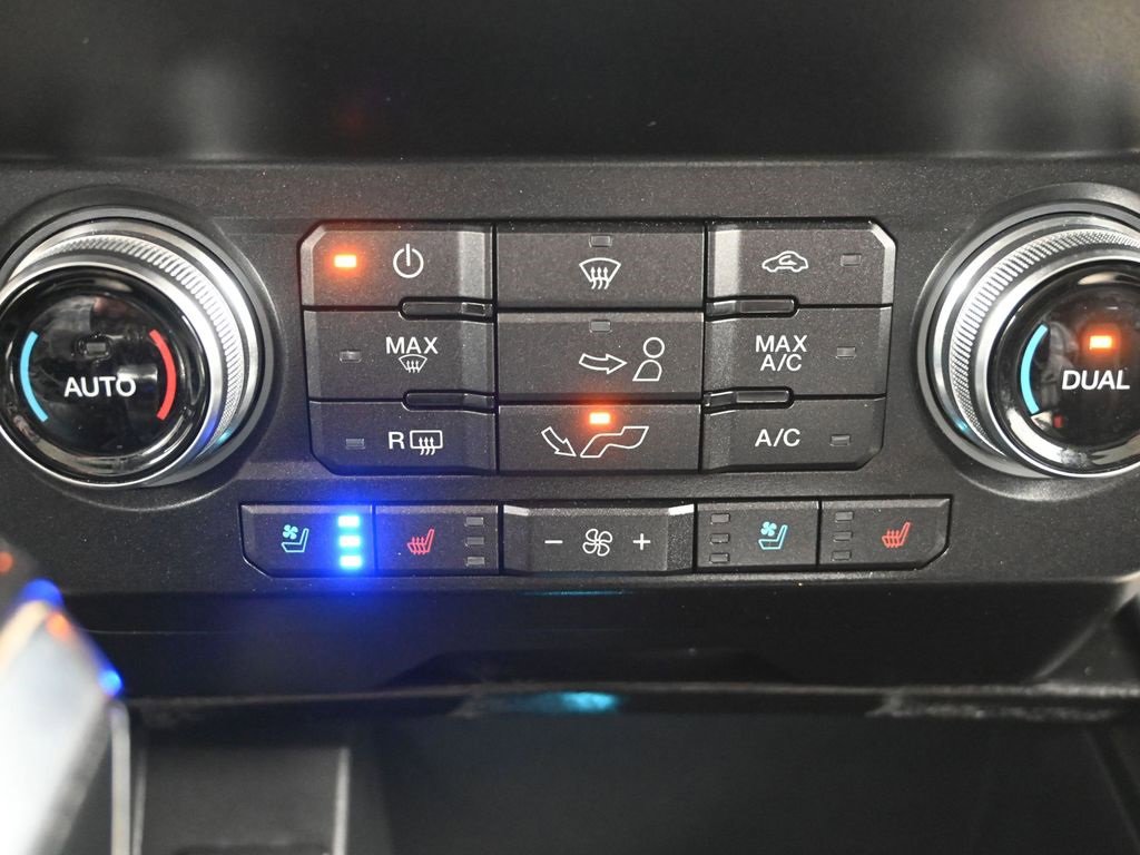 Used 2019 Ford F150 Platinum w/ Equipment Group 701A Luxury image 22