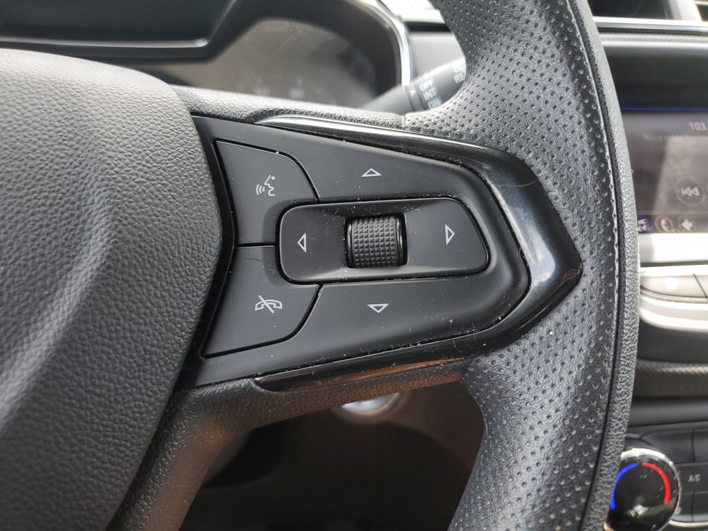 Used 2023 Chevrolet TrailBlazer LT FWD image 24