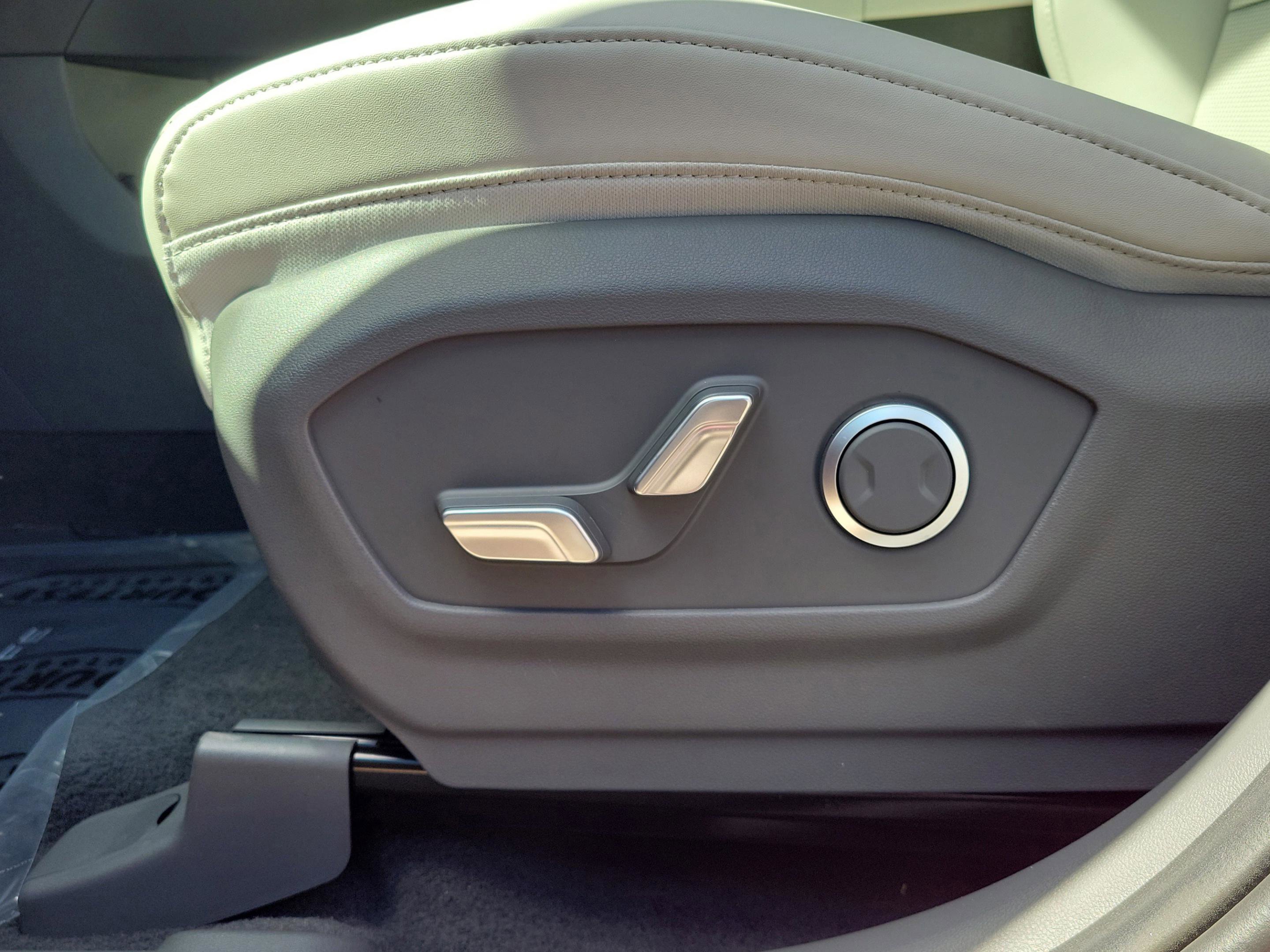 New 2026 Hyundai Santa Fe SEL image 29