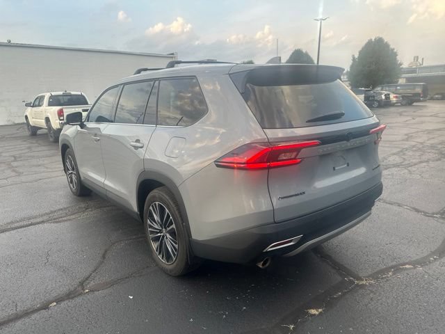 Used 2025 Toyota Grand Highlander AWD Hybrid image 5