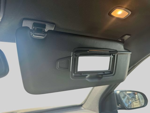 Used 2018 Mercedes-Benz GLC 300 4MATIC image 39
