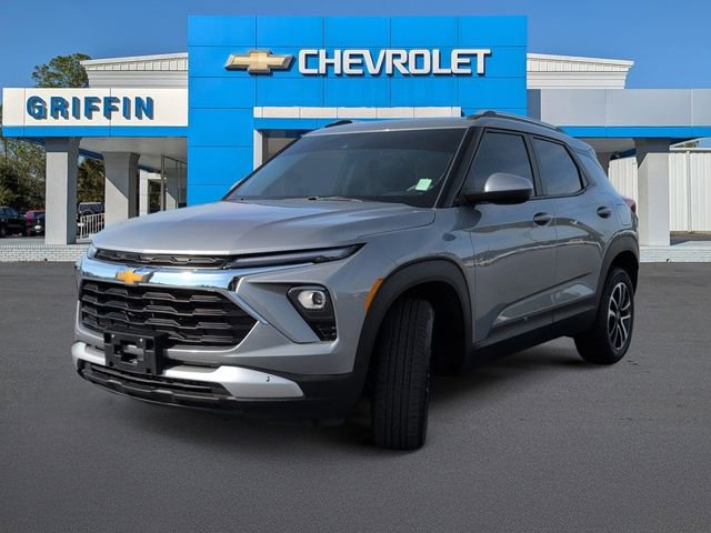 Used 2025 Chevrolet TrailBlazer LT AWD/4WD image 11
