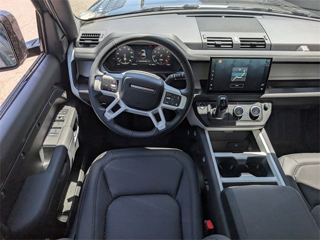 Used 2025 Land Rover Defender 110 S image 14
