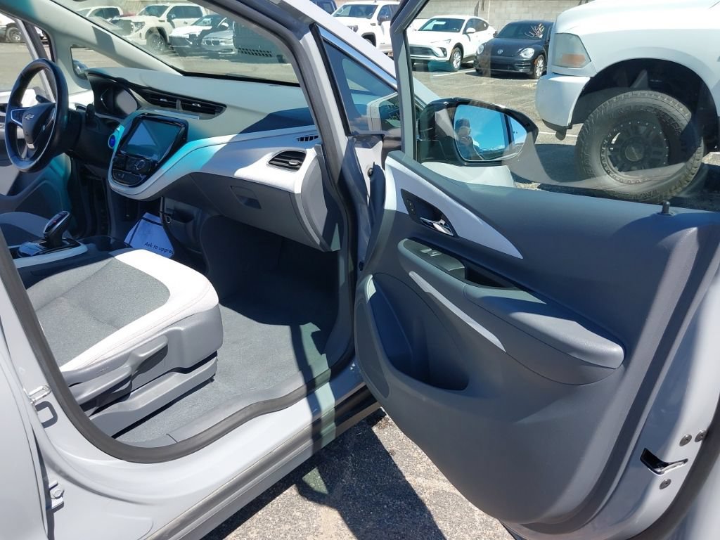 Used 2020 Chevrolet Bolt LT FWD image 13