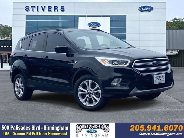 Used 2017 Ford Escape SE w/ Equipment Group 201A