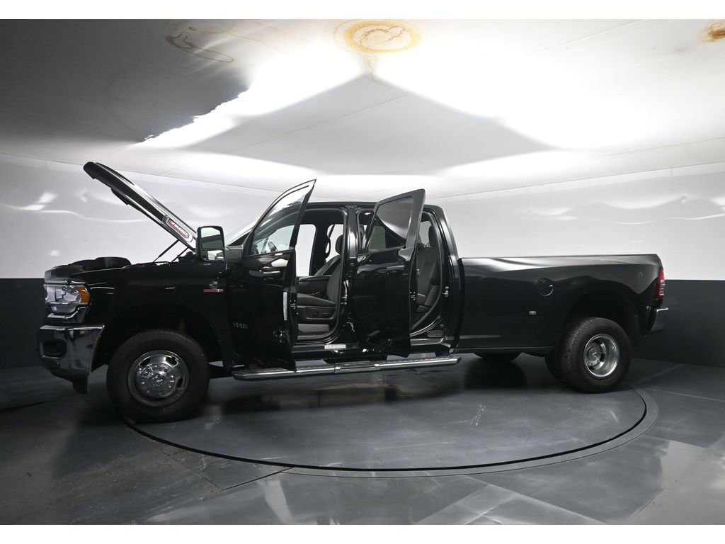 Used 2024 RAM 3500 Big Horn image 25