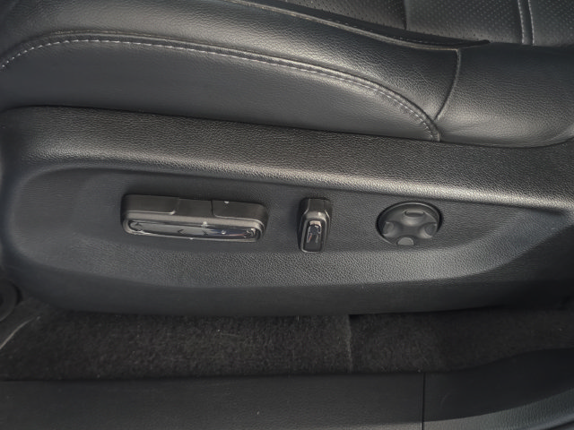 Used 2021 Honda CR-V EX-L image 13