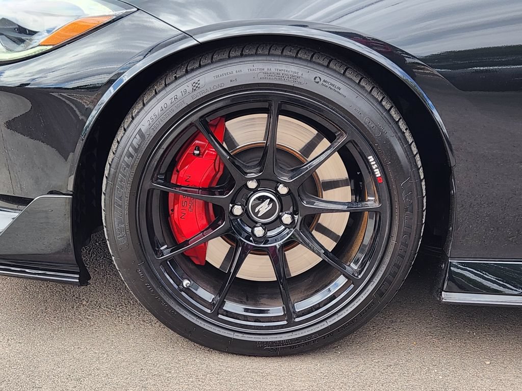 Used 2024 Nissan Z NISMO w/ Floor Mat Package RWD image 10