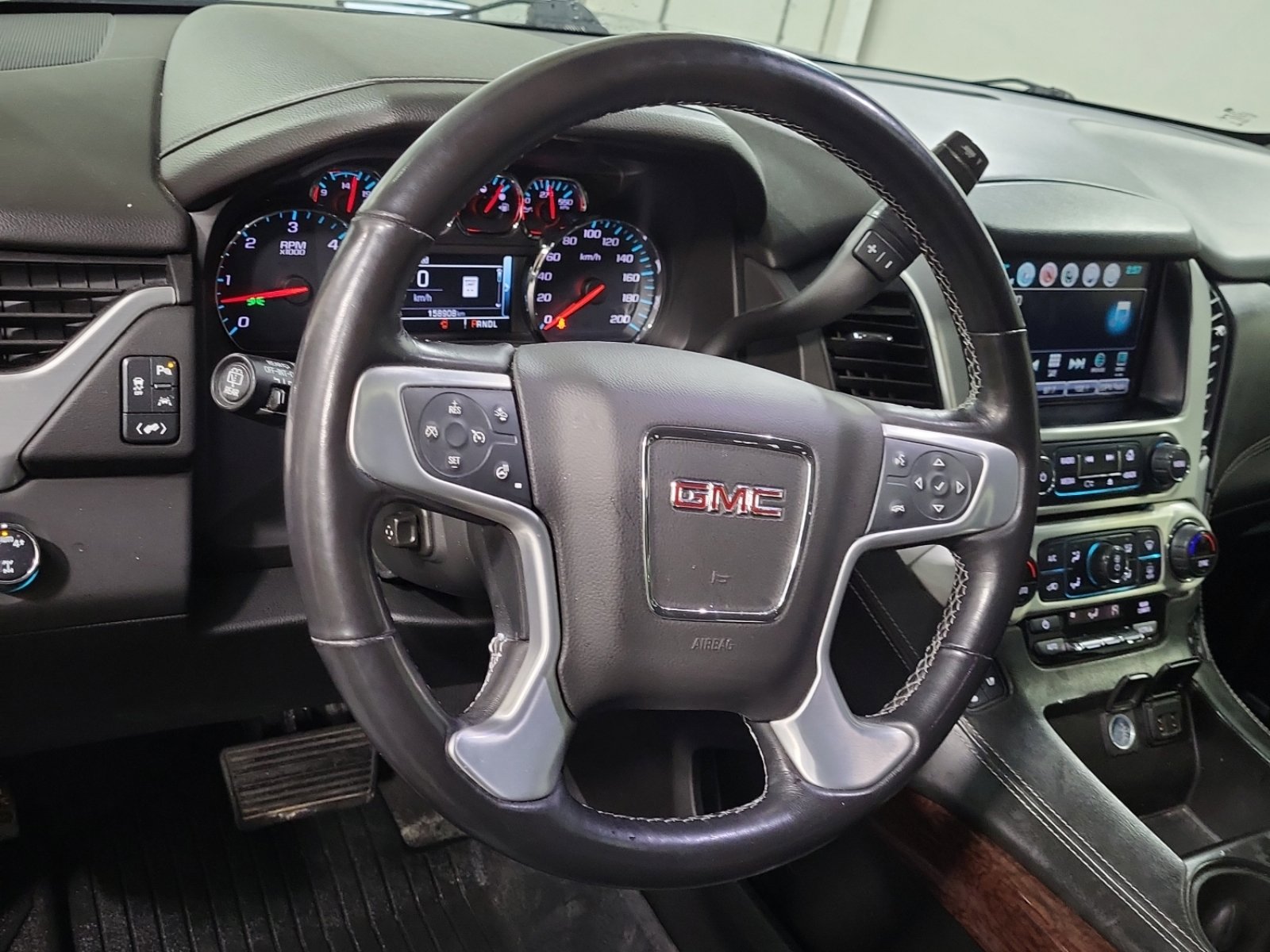 Used 2019 GMC Yukon SLT AWD/4WD image 11