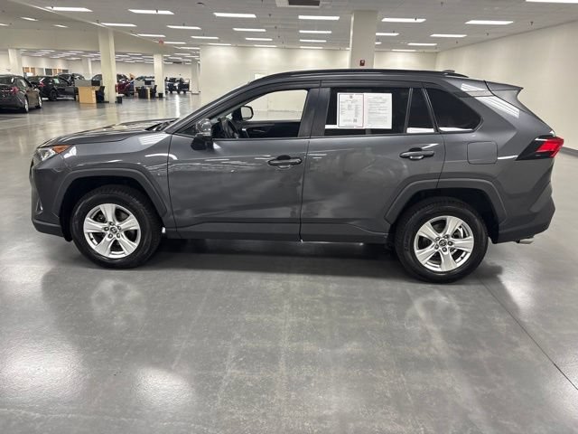Used 2020 Toyota RAV4 XLE AWD/4WD image 4