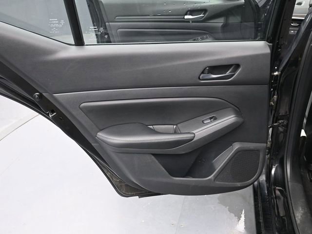 Used 2025 Nissan Altima 2.5 SV image 9