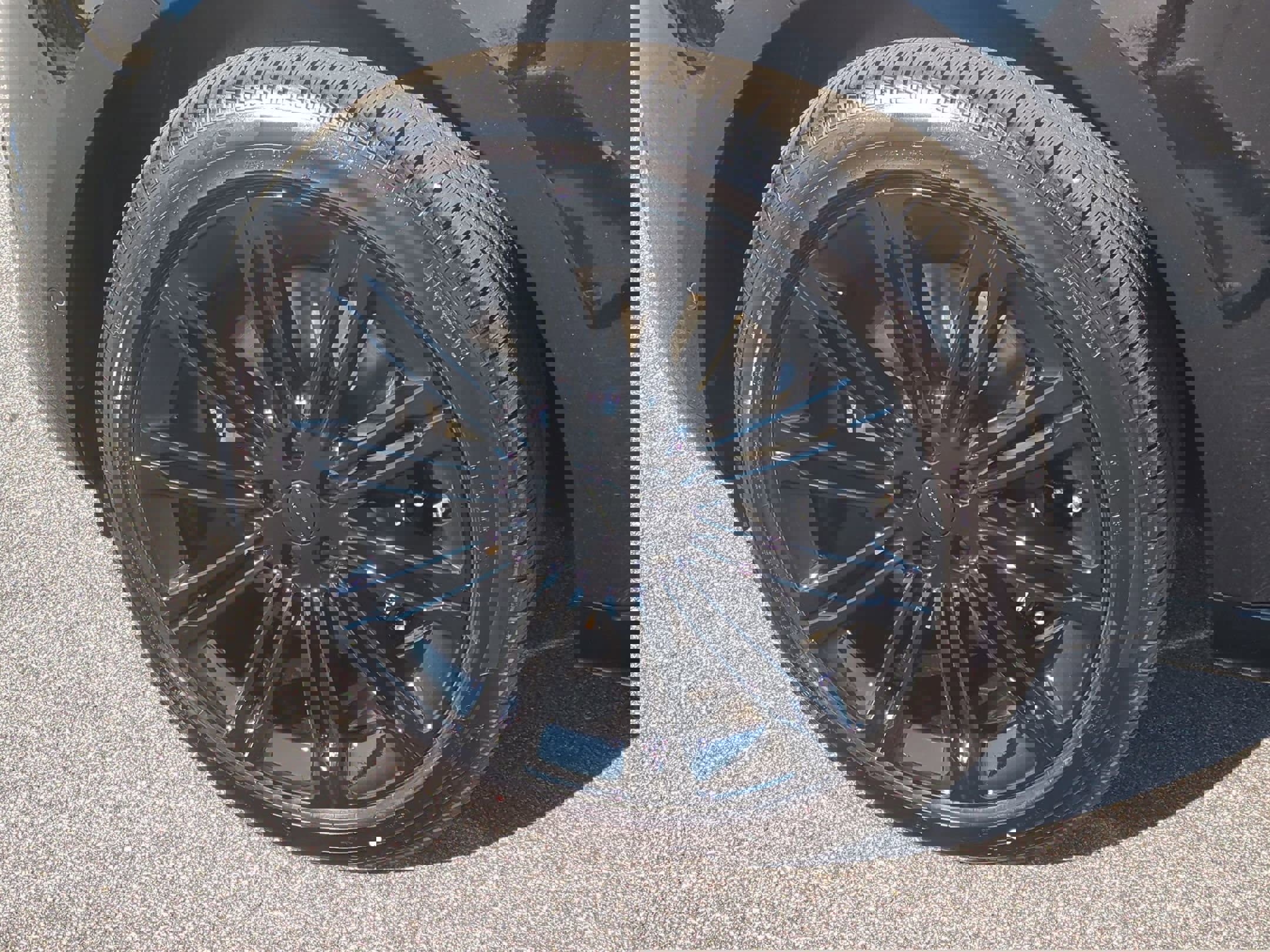 New 2026 Land Rover Range Rover SV image 25