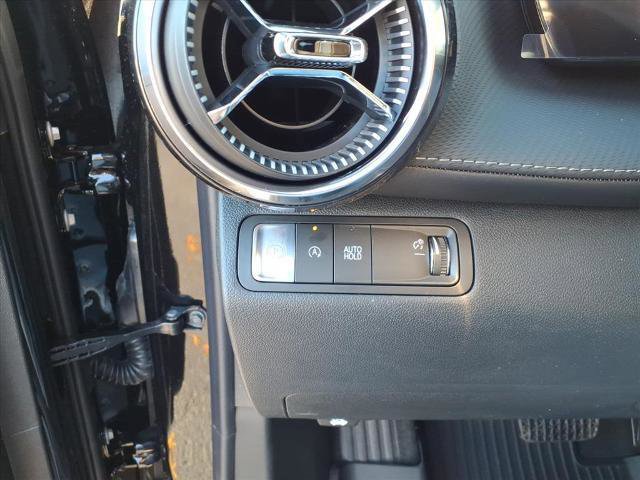New 2026 Chevrolet Equinox LT w/ Convenience Package II FWD image 9