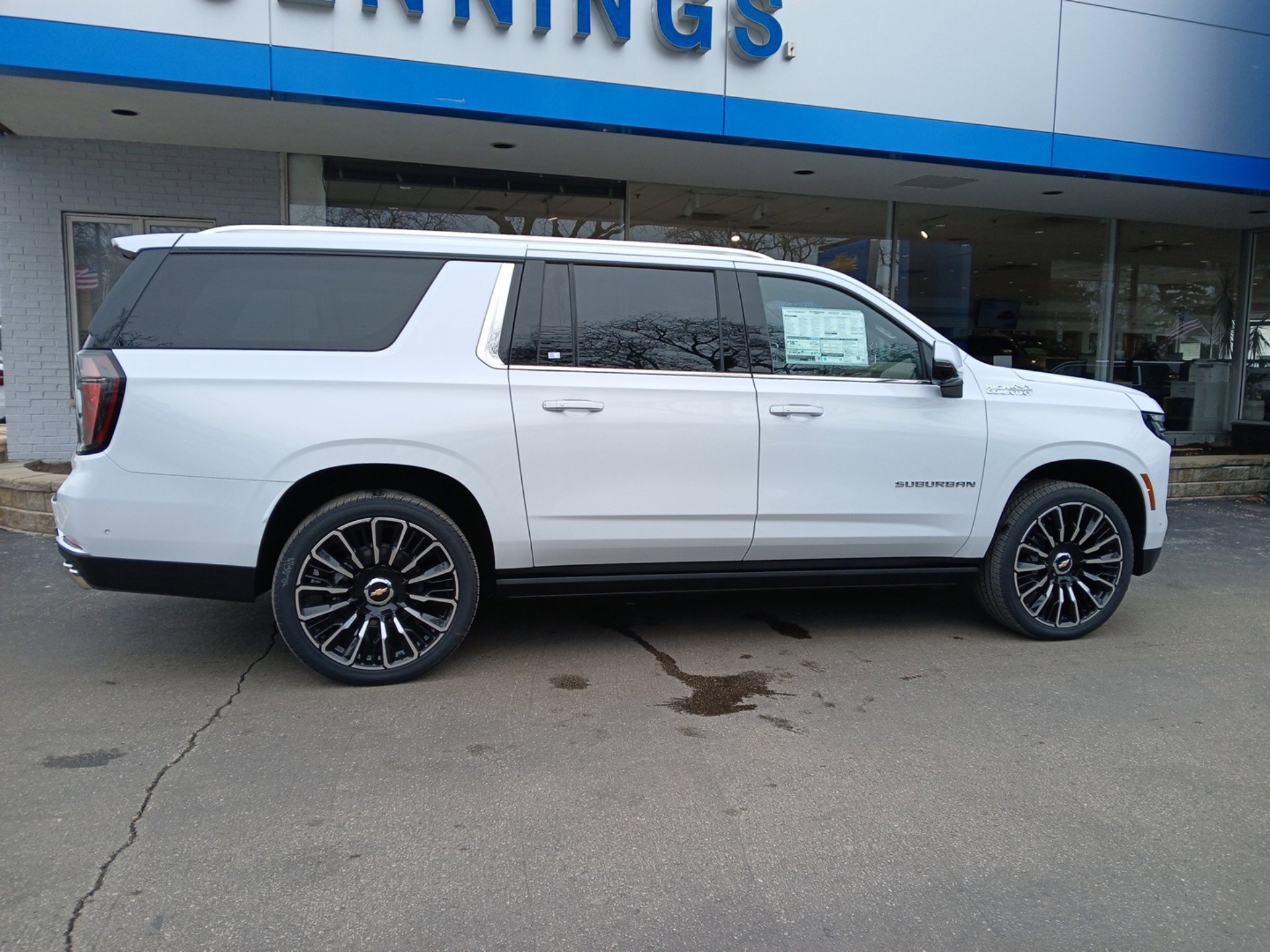 New 2026 Chevrolet Suburban High Country image 3