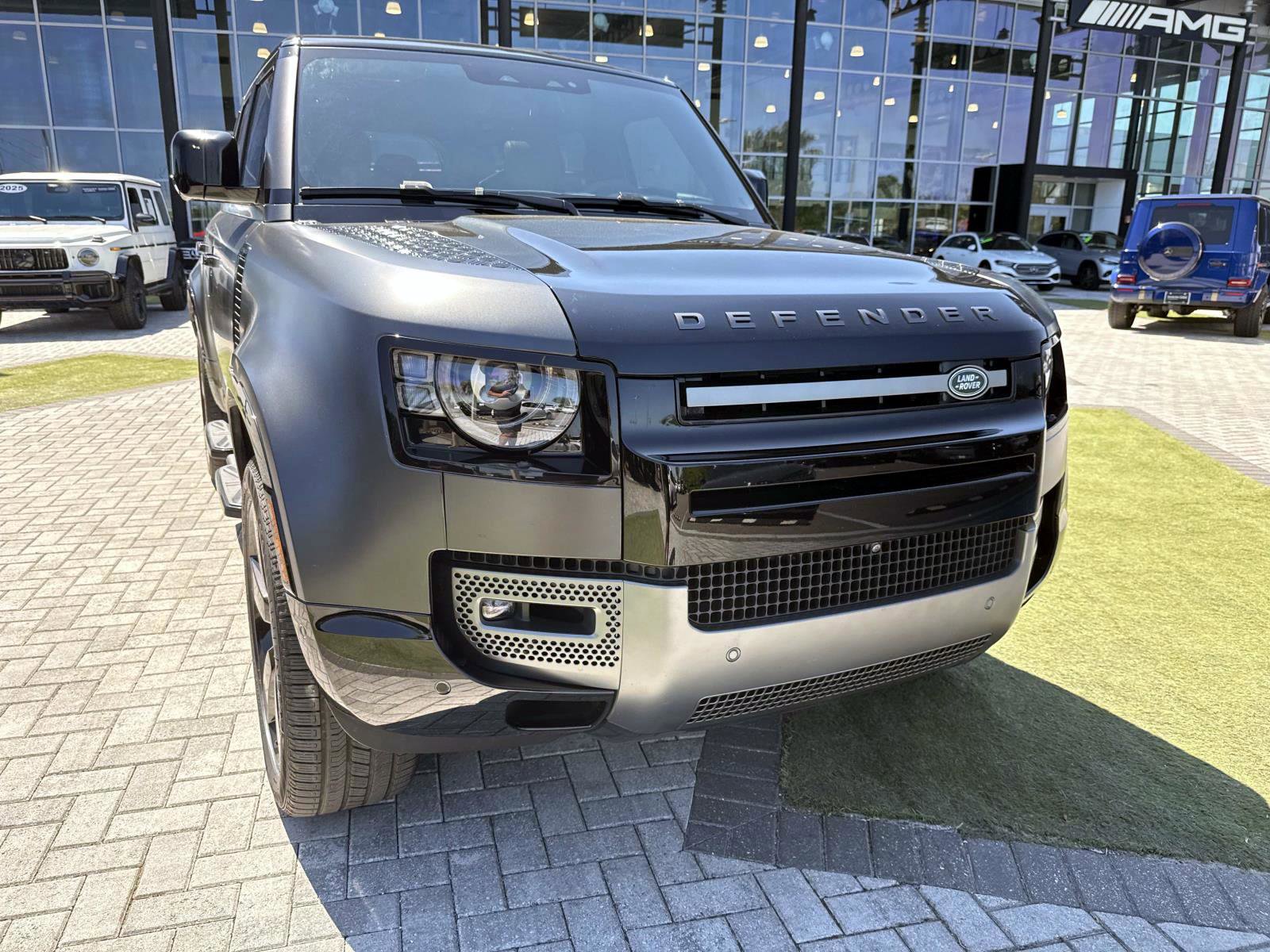 Used 2024 Land Rover Defender 110 Carpathian Edition image 9