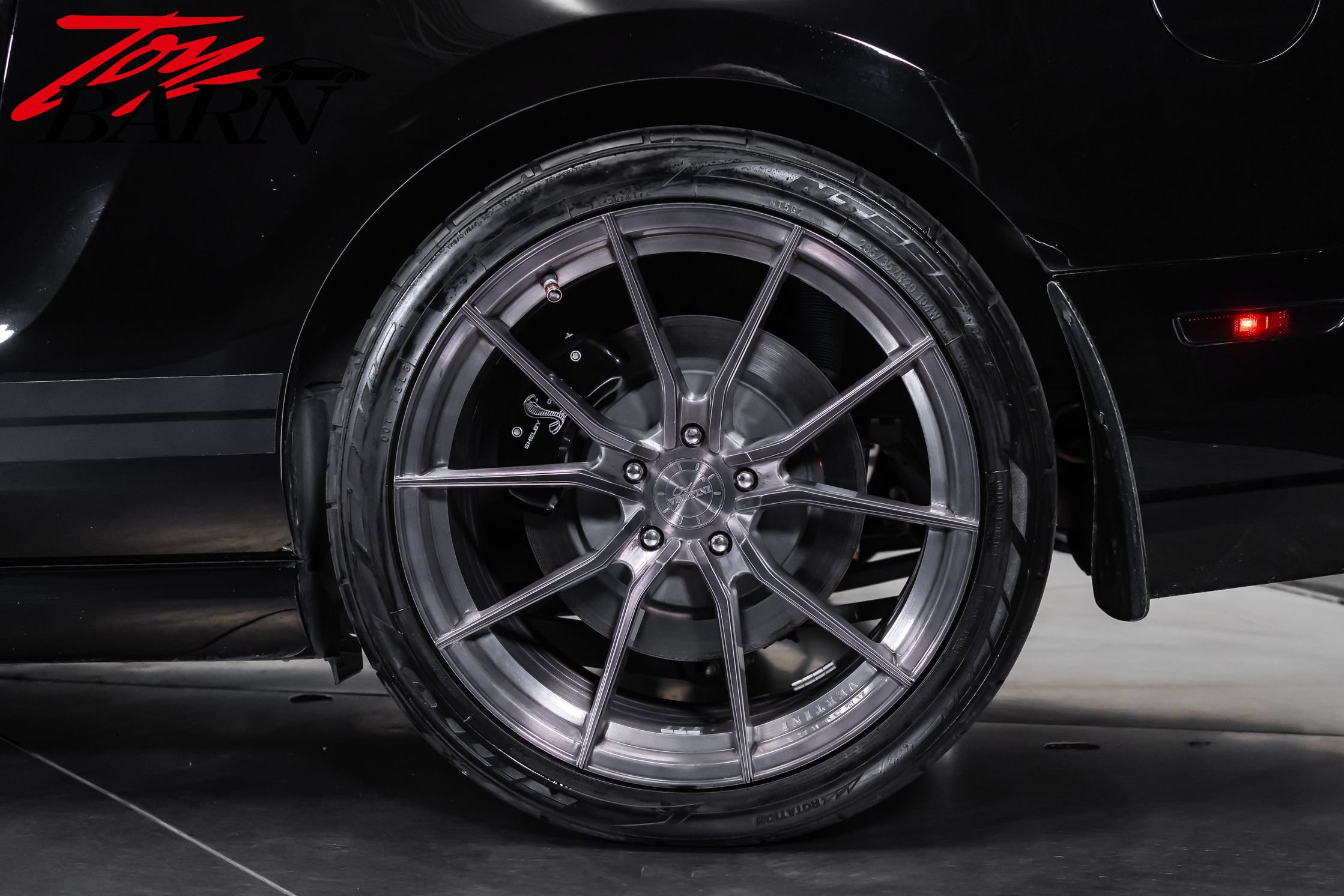 Used 2014 Ford Mustang Shelby GT500 w/ Equipment Group 821A RWD image 25