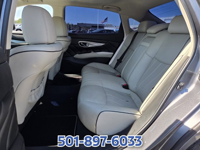 Used 2018 INFINITI Q70 L 3.7 RWD image 10
