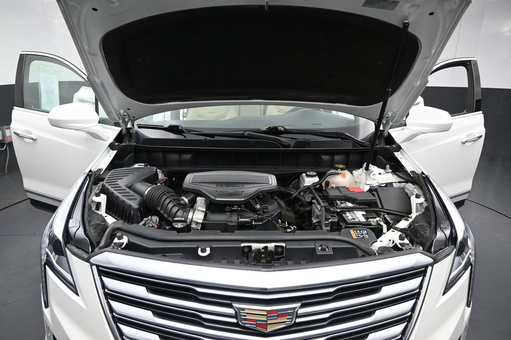 Used 2018 Cadillac XT5 Premium Luxury AWD/4WD image 36