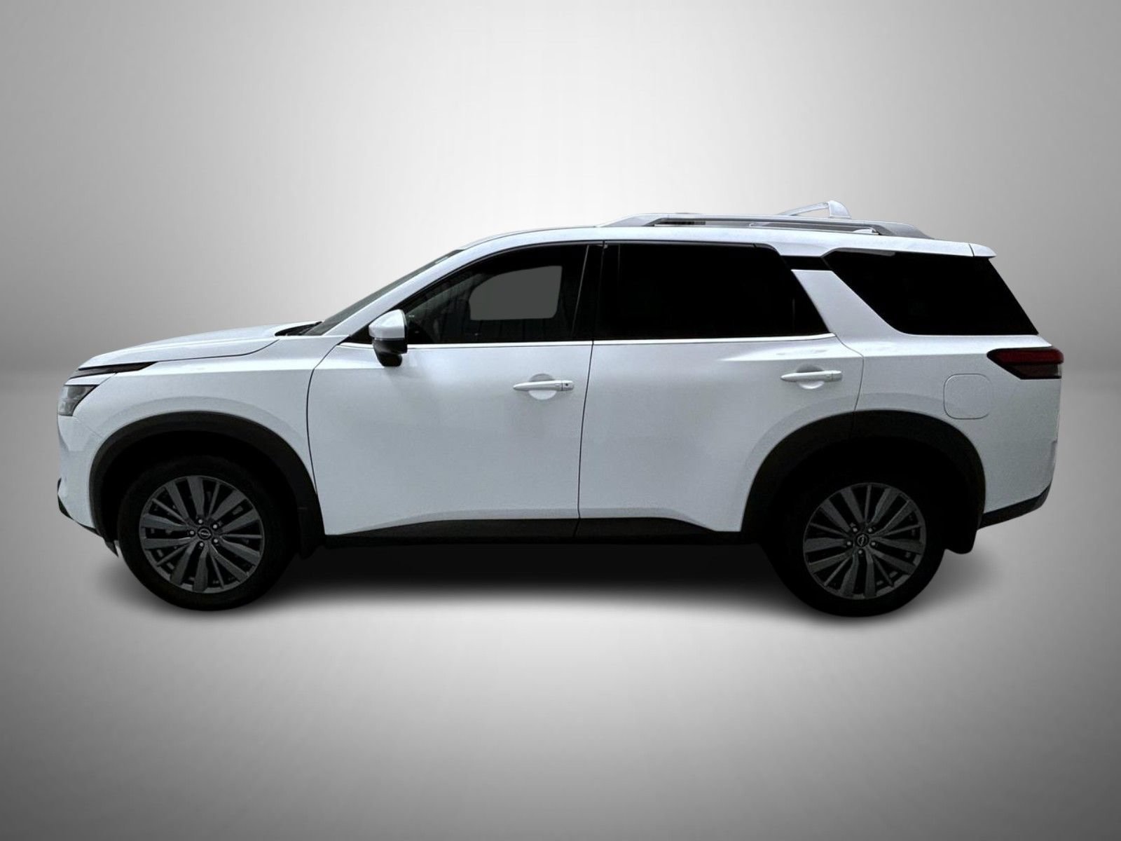 Used 2025 Nissan Pathfinder SL w/ SL Premium Package AWD/4WD image 8