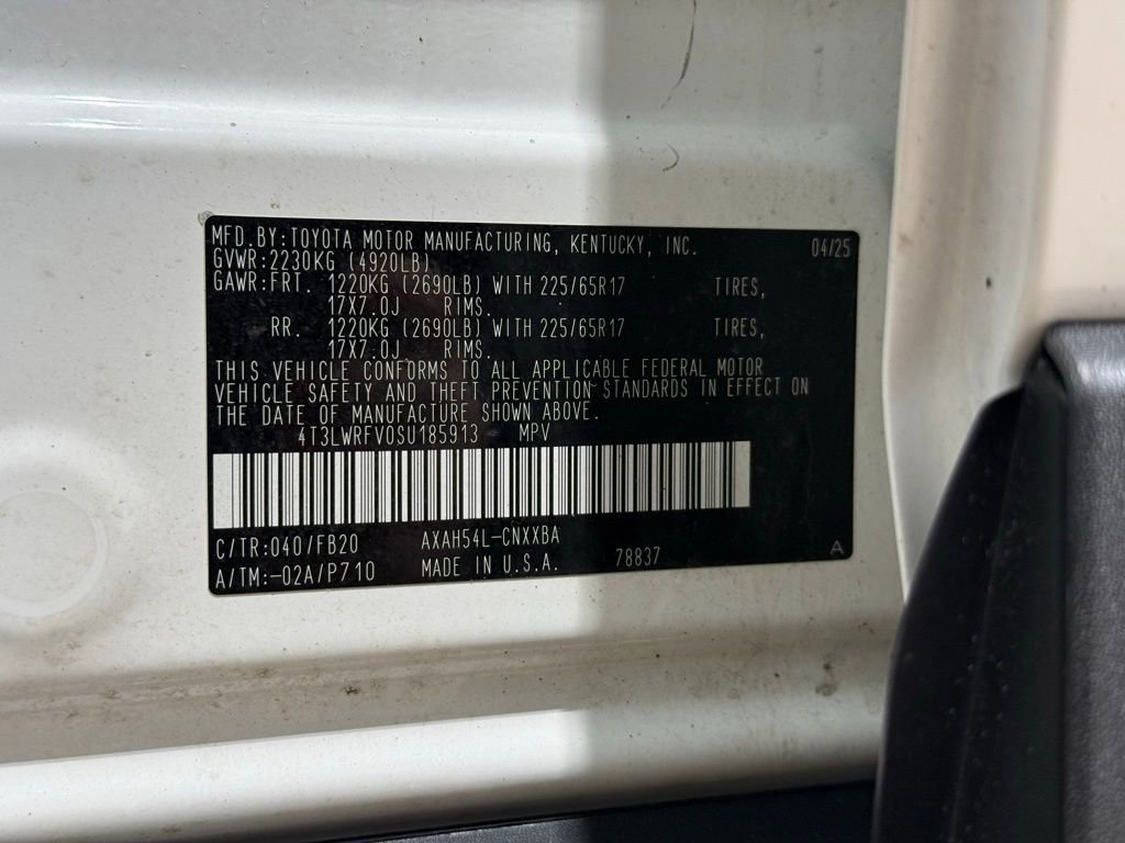 Certified 2025 Toyota RAV4 LE image 29