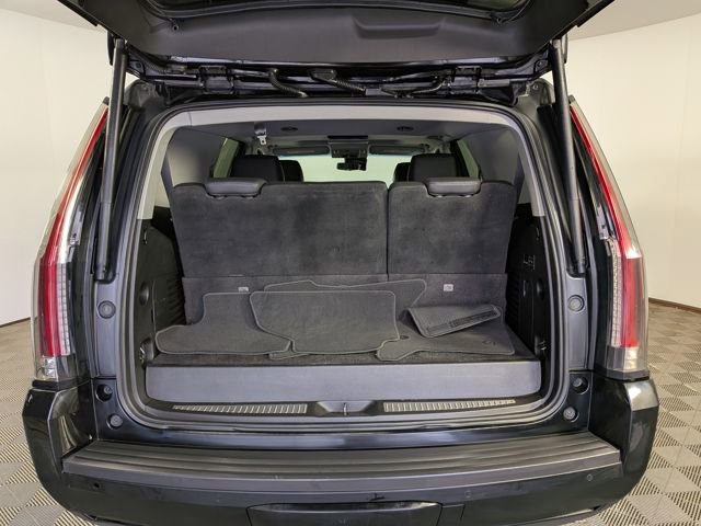 Used 2017 Cadillac Escalade Premium Luxury w/ LPO, Radiant Package image 16