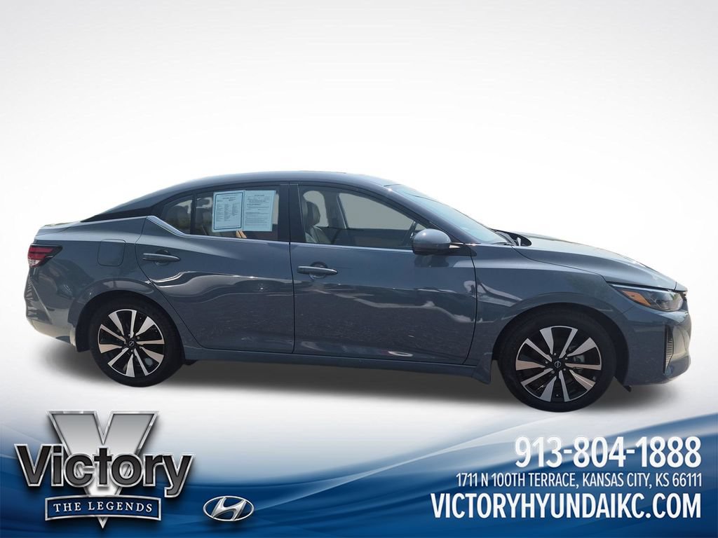 Used 2025 Nissan Sentra SV w/ SV Premium Package FWD image 8