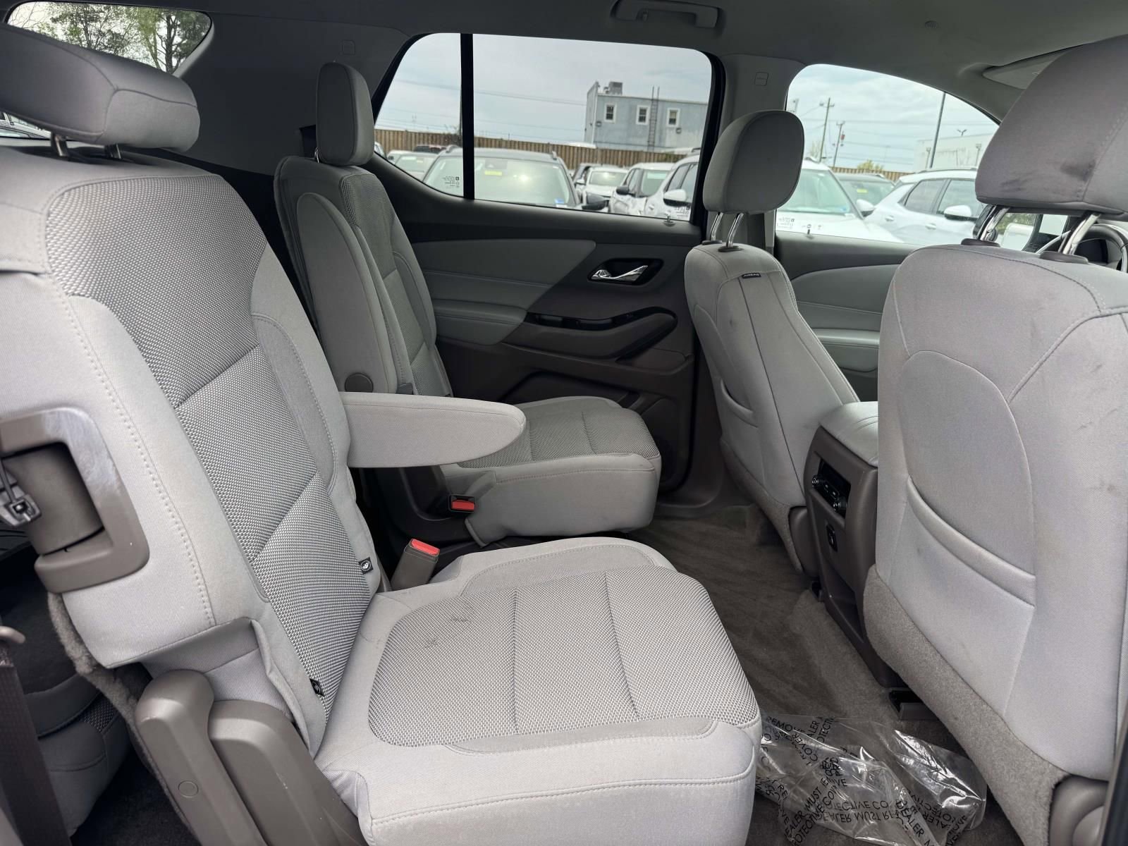 Used 2018 Chevrolet Traverse LT w/ LPO, Floor Liner Package image 27