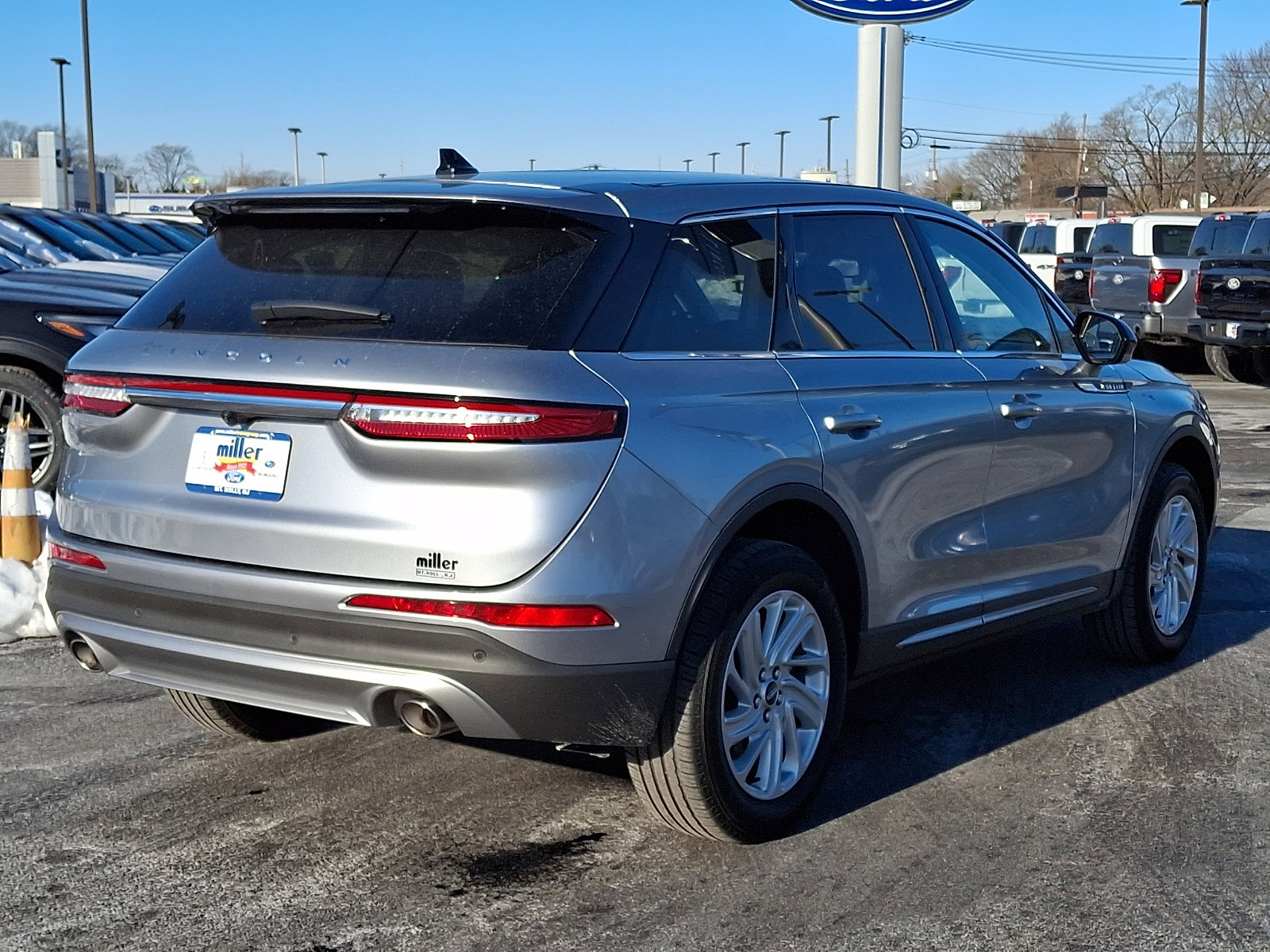 Certified 2023 Lincoln Corsair AWD image 6