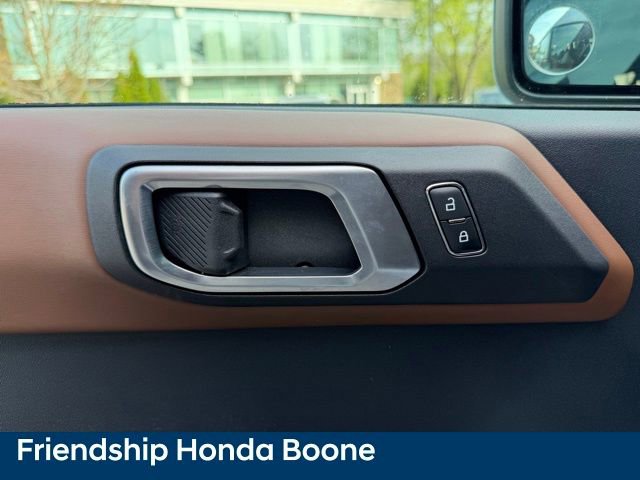 Used 2022 Ford Bronco Outer Banks AWD/4WD image 16